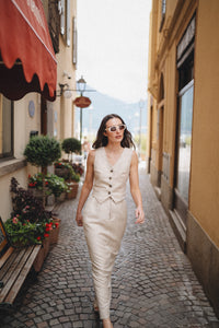 Harper Lavoir Linen and Wool Blend Tailored Skirt in Natural Herringbone