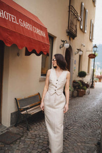 Harper Lavoir Linen and Wool Blend Tailored Waistcoat in Natural Herringbone